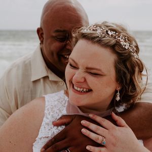 Meet your Posher, Joy